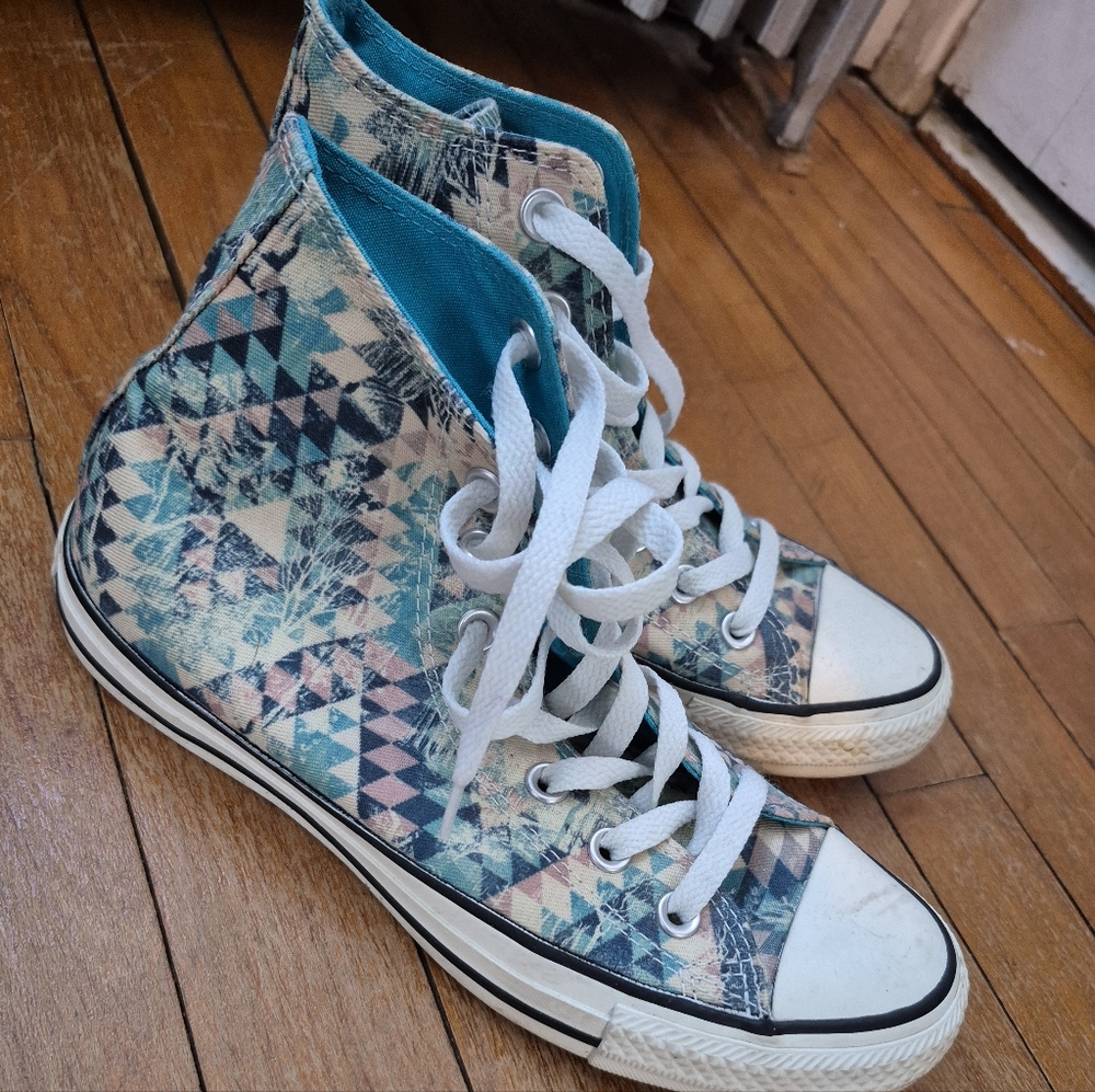 Blue Geometric Pattern Hi-Top Converse Size 7